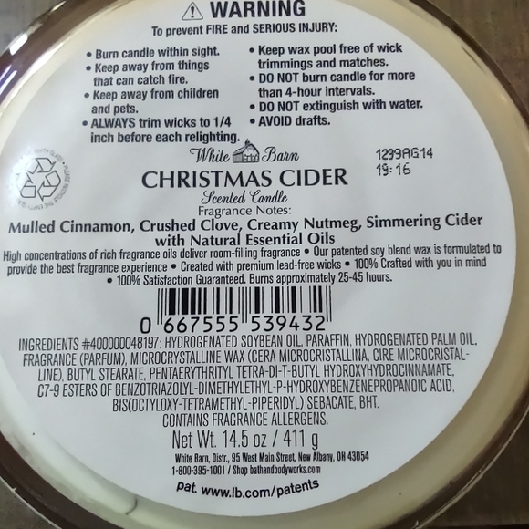 White Barn 3 Wick Candle - Picture 2 of 3